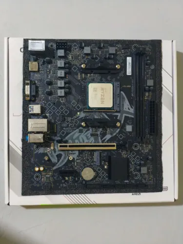 Kit AMD - A520M + R5 3600X