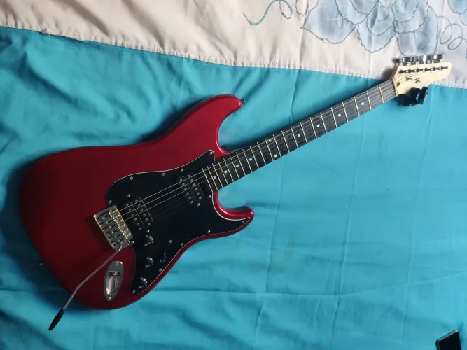 Guitarra c. equipamentos - vender ou trocar em iphone
