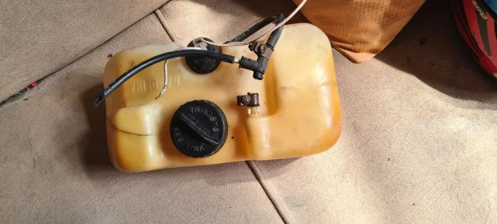 Reservatorio de combustível Gol