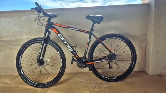 Bicicleta Aro 29 GTS alumínio roxo 24v freio a disco