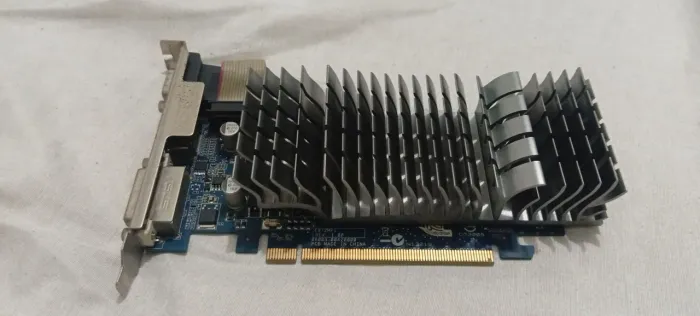 ASUS GeForce 210 1GB LP
