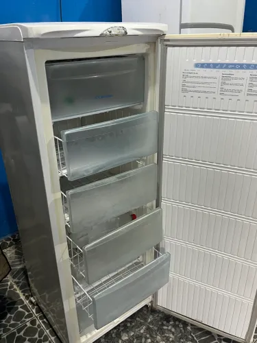 Freezer vertical Eletrolux