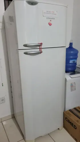 Geladeira Electrolux DC48