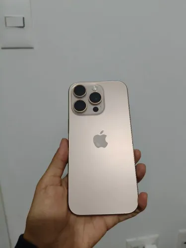 iPhone 16 Pro 128GB - Titânio Deserto
