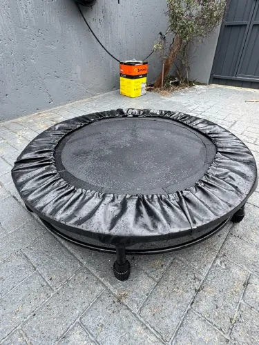 Mini trampolim jump preto (NOVO)