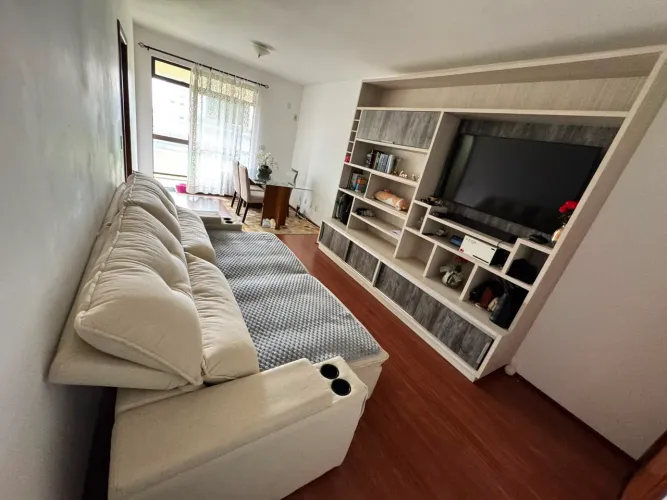 Apartamento Amplo no Centro de Itajaí