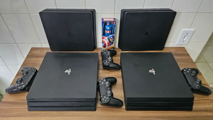 PS4 PRO & PS4 SLIM NA PEIXOTO GAMES DESBLOQUEADO