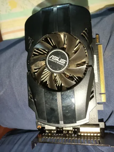 Placa de vídeo Asus GTX 1650 funcionando 100%