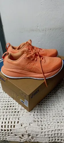 Tênis Asics cimulus 26