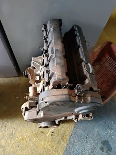 Motor parcial Citroen C4 pallas 2.0 gasolina