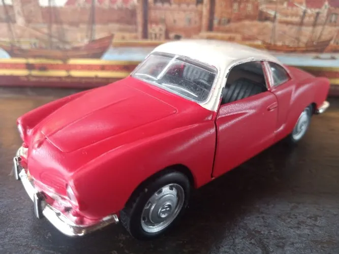 Miniatura VW Karmann Ghia