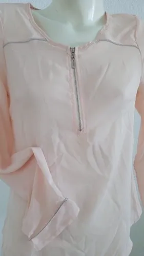 Blusas femininas tamanho M e G 