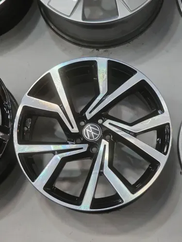 Jogo de roda polo virtus gts aro 18 5x100