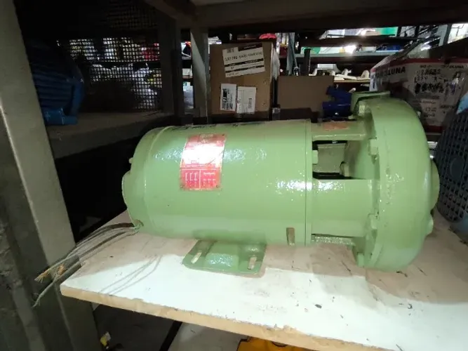 Bomba MARK DP-4 1 cv trifásica (semi-nova)