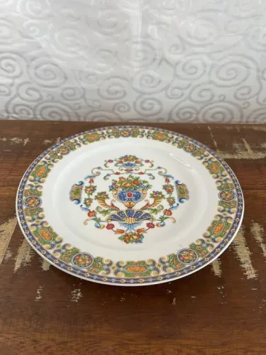 Pratos com pintura