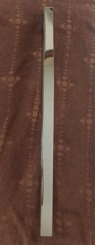 Puxador duplo curvado de aço inox