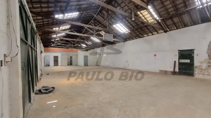 Galpão industrial para venda e locação no Bairro Jardim Santo André em Santo André - SP.