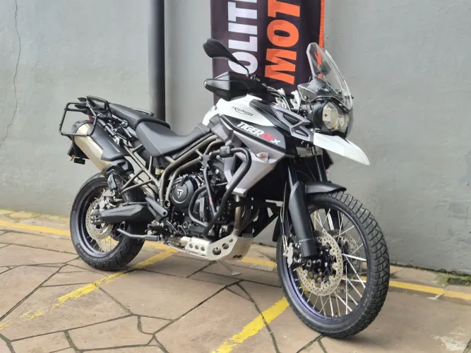 Triumph Tiger 800 XCX completa