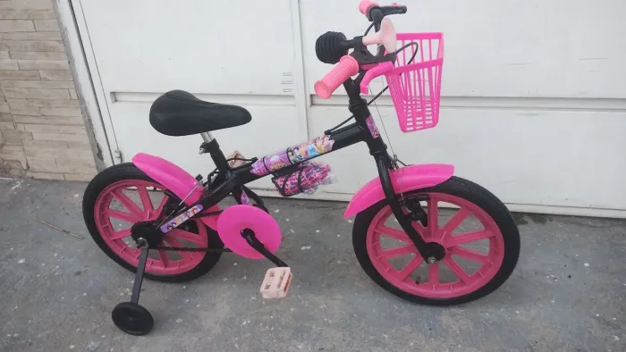 Vendo bicicleta aro 16 feminina das princesas em excelente estado