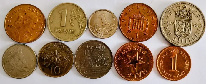 Moedas antigas estrangeiras - Mundo 