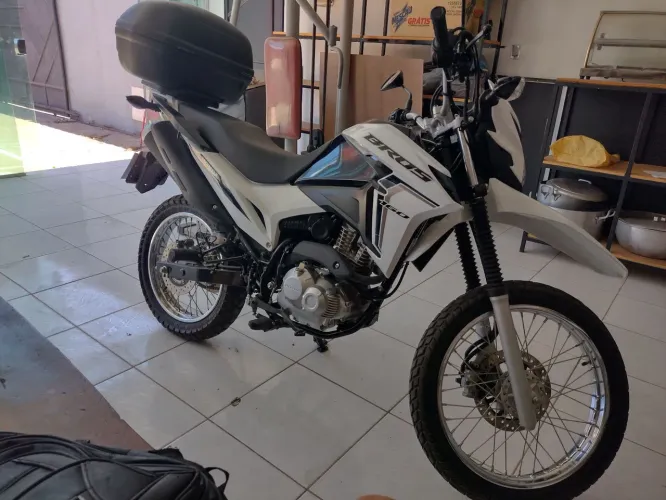 Honda NXR Bros 160 muito nova