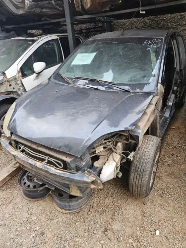 Sucata para retirada de peças ford fiesta 1.6