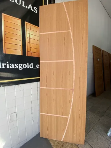 PORTA MADEIRA FRISADA ANGELIM 2.10X60/70/80