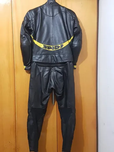 Macacão de Couro Spidi para Motociclista
