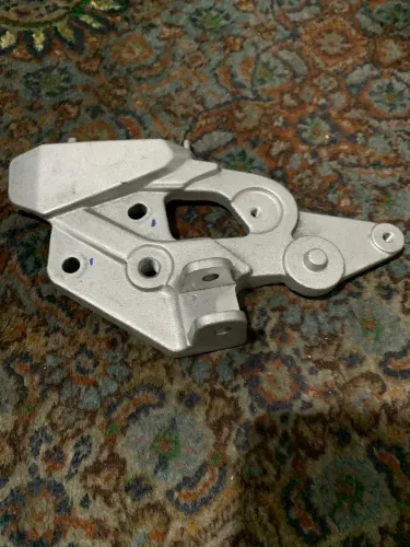 Suporte da pedaleira do piloto Esquerda Yamaha Fz25 Original