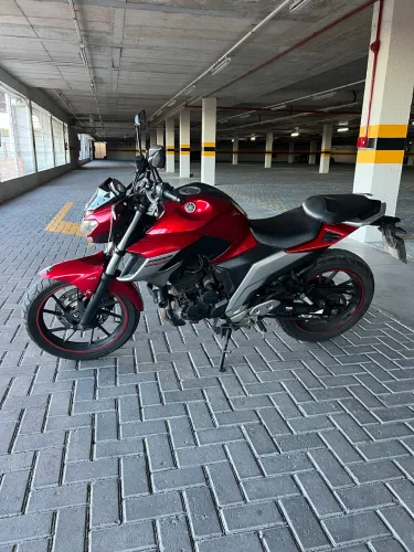 Fazer 250 muito nova
