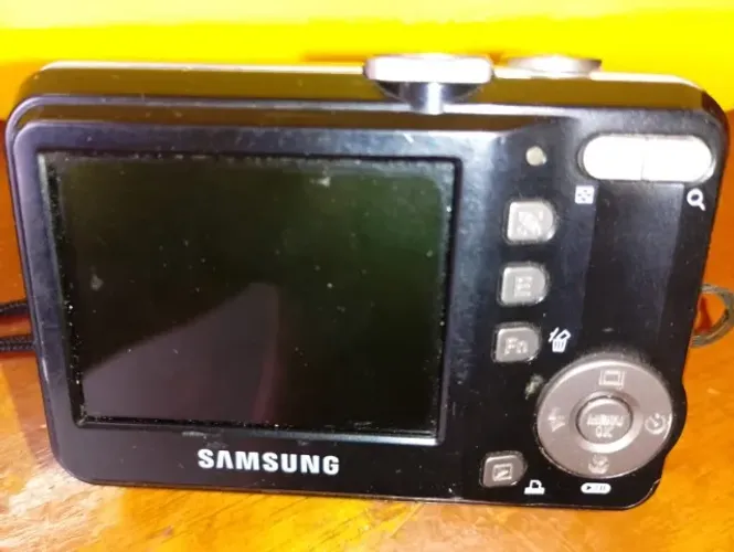 Câmera Samsung -Leia o Anúncio