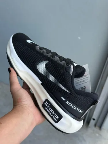 Tênis Nike ZoomX Invincible Run 3