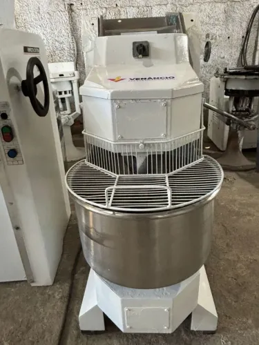 Amassadeira Industrial Venâncio 25 kilos de Massa pronta