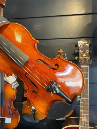 Violino Eagle 4/4 Vk644 Profissional NOVO