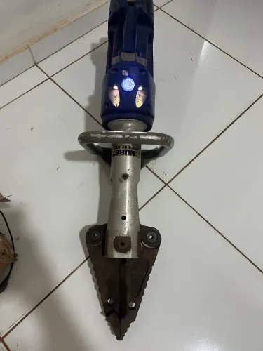 Tesoura corta ferro, carro e etc..