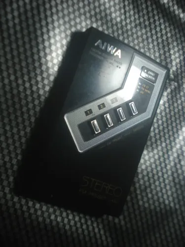 aiwa am fm vintage