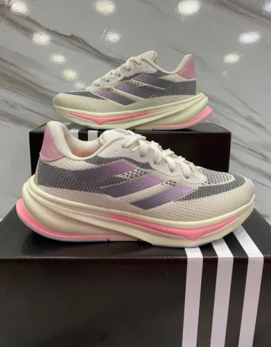 Adidas - esportivo