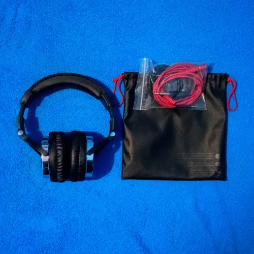 Fone de ouvido Profissional Preto Headphone para Estúdio, Dj ou Gamer - Novo