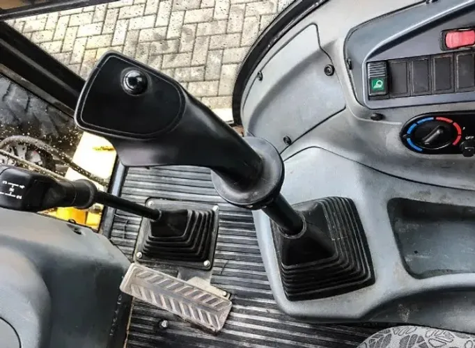 Retroescavadeira New Holland 2017. (Transferencia de divida)