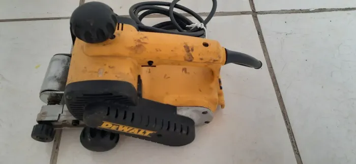 Lixadeira de cinta Dw430 
