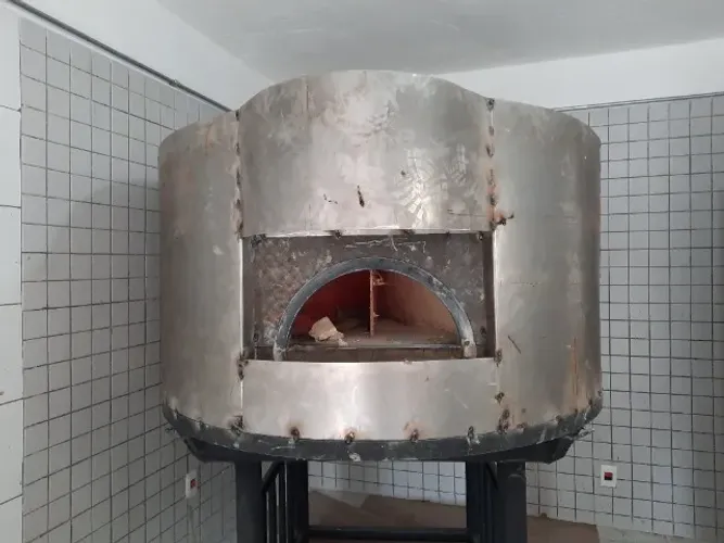 forno à lenha 1,70 diâmetro externo e 1,30 interno, todo refratário e fer. *.