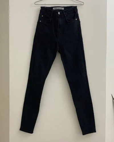 Calça Jeans feminina - Zara 32/34 (cod 021)