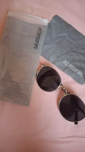 Vendo óculos de sol armação prata