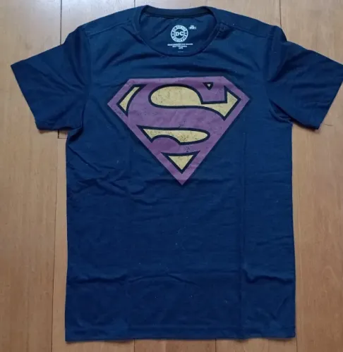 Camiseta feminina Supergirl DC Comics (Superman)