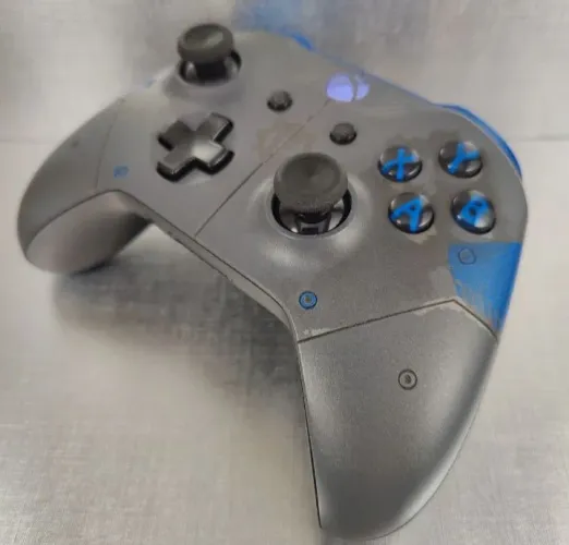 Controle edição limitada Gears of War Jd fênix