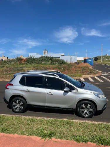 Peugeot 2008 Griffe 1.6 Flex 16V 5P Aut. 2017