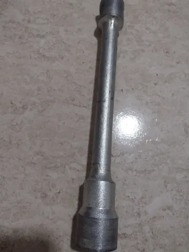Chave de roda para caminhão