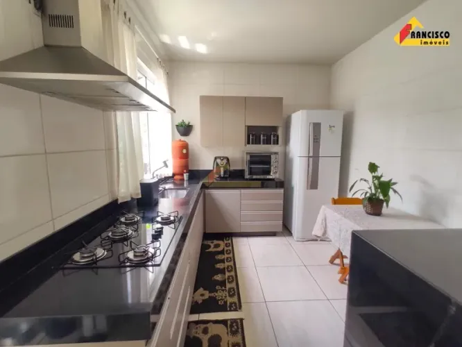Casa à venda, 2 quartos, 2 vagas, Santa Rosa - Divinópolis/MG