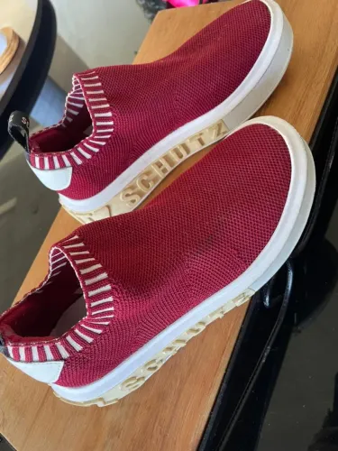 Tênis Schutz Vermelho Bordô