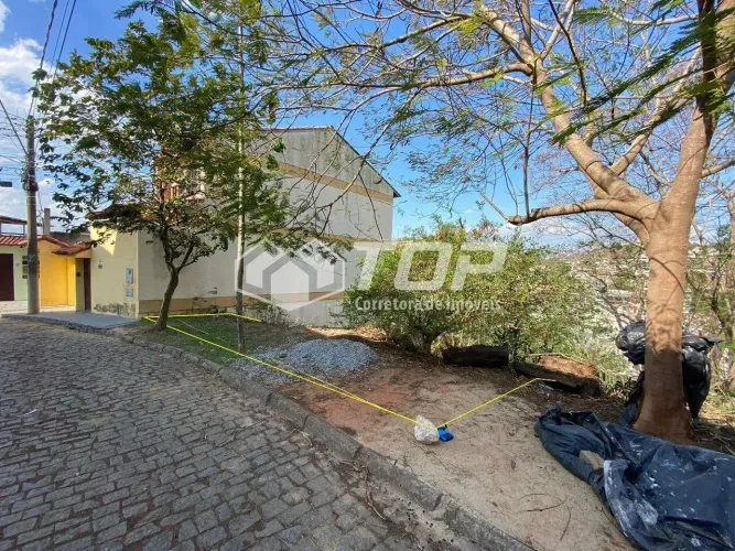 Lote de aproximadamente 240,00m² a venda no bairro Alto Monte Cristo